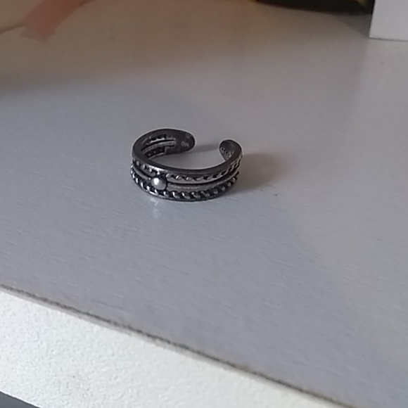 Ring - Picture 6 of 7